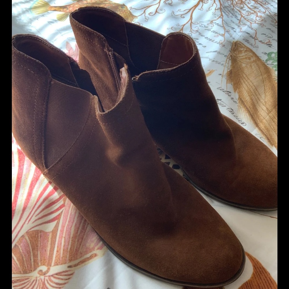 Ankle booties